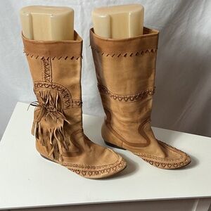 Shawnee Tan Leather Moccasin Boots with Fringe